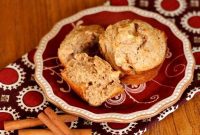Apple Cinnamon Muffins with Sour Cream: Morning Recipe for Moist, Flavorful Bites