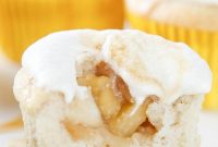 Apple Pie Cupcakes with Cinnamon Streusel and Caramel Drizzle