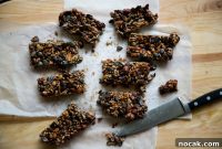 Seed and Date Energy Bars for Natural Boost