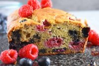 Banana and Berry Quick Bread Recipe for Moist, Flavorful Loaves