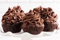 Fudgy Brownie Cupcakes with Gooey Chocolate Centers