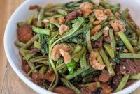 Adobong Sitaw at Kangkong with Crispy Chicharon: Filipino Veggie Adobo