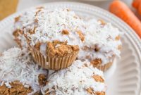 Low-Carb Carrot Cake Muffins with Almond Flour and Cream Cheese Frosting