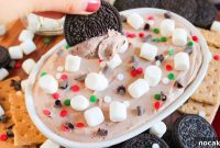 30 Christmas Desserts That Steal the Spotlight from Cookies