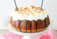S’mores Bundt Cake Recipe: Gooey Chocolate, Marshmallow & Graham Crust