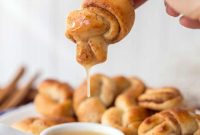 Cinnamon Knot Pastries with Sweet Glaze Dip