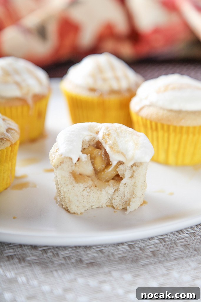 Apple Pie Cupcakes with Cinnamon Streusel and Caramel Drizzle 6 Apple Pie cupcakes