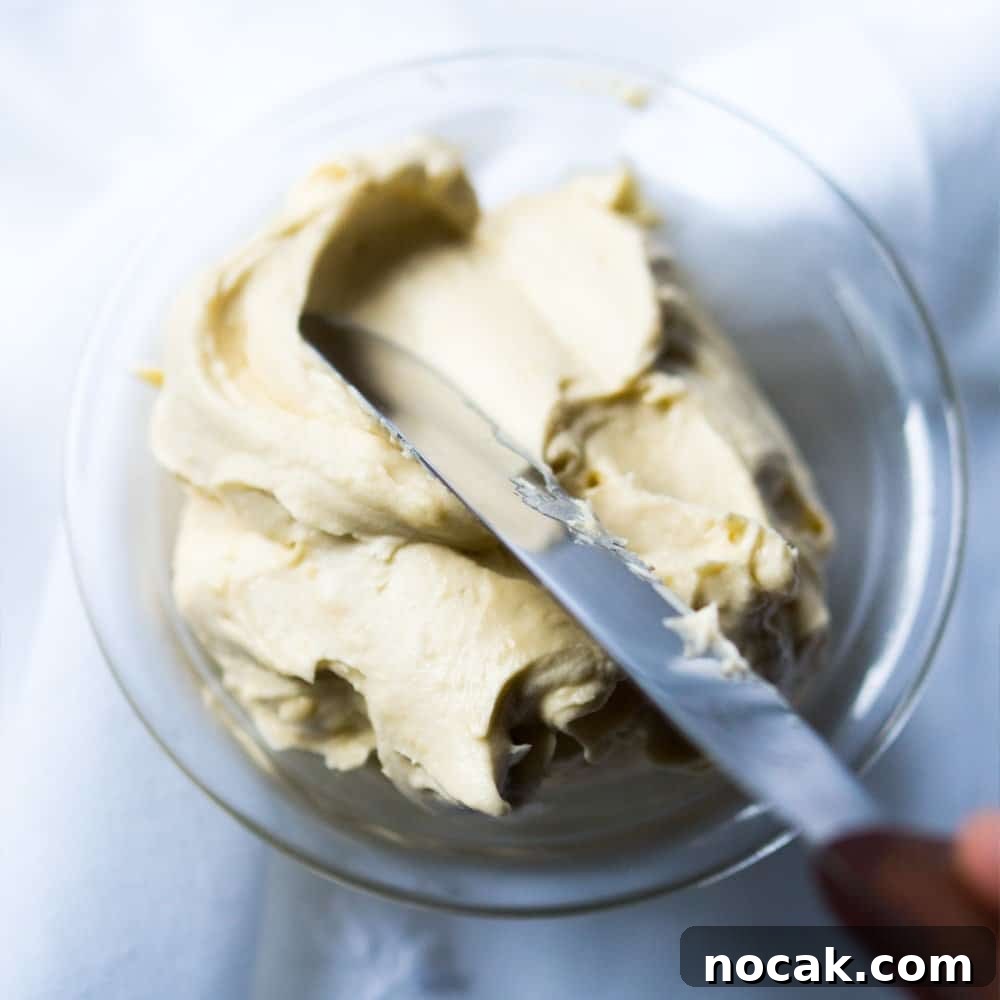 Keto Vanilla Cupcakes: Fluffy Gluten-Free Paleo Recipe 4 Keto Buttercream Frosting From Scratch ?