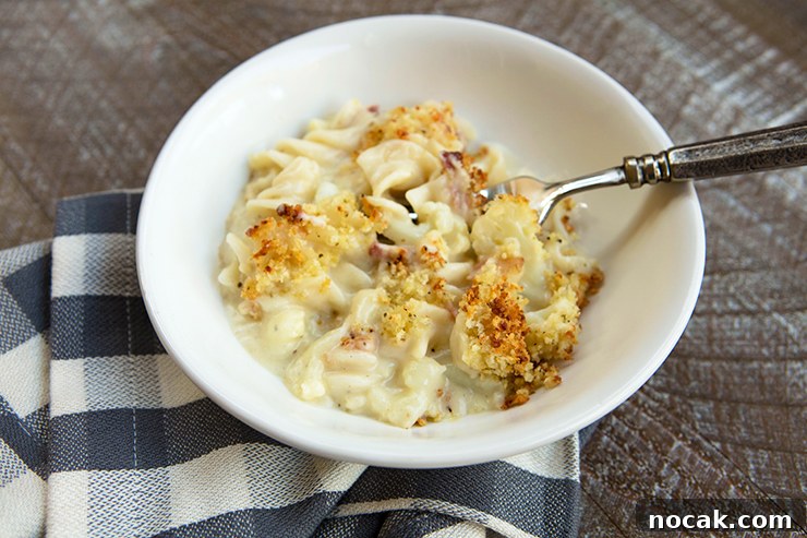 Cheesy Baked Cauliflower Pasta Casserole 5 img 11952 4