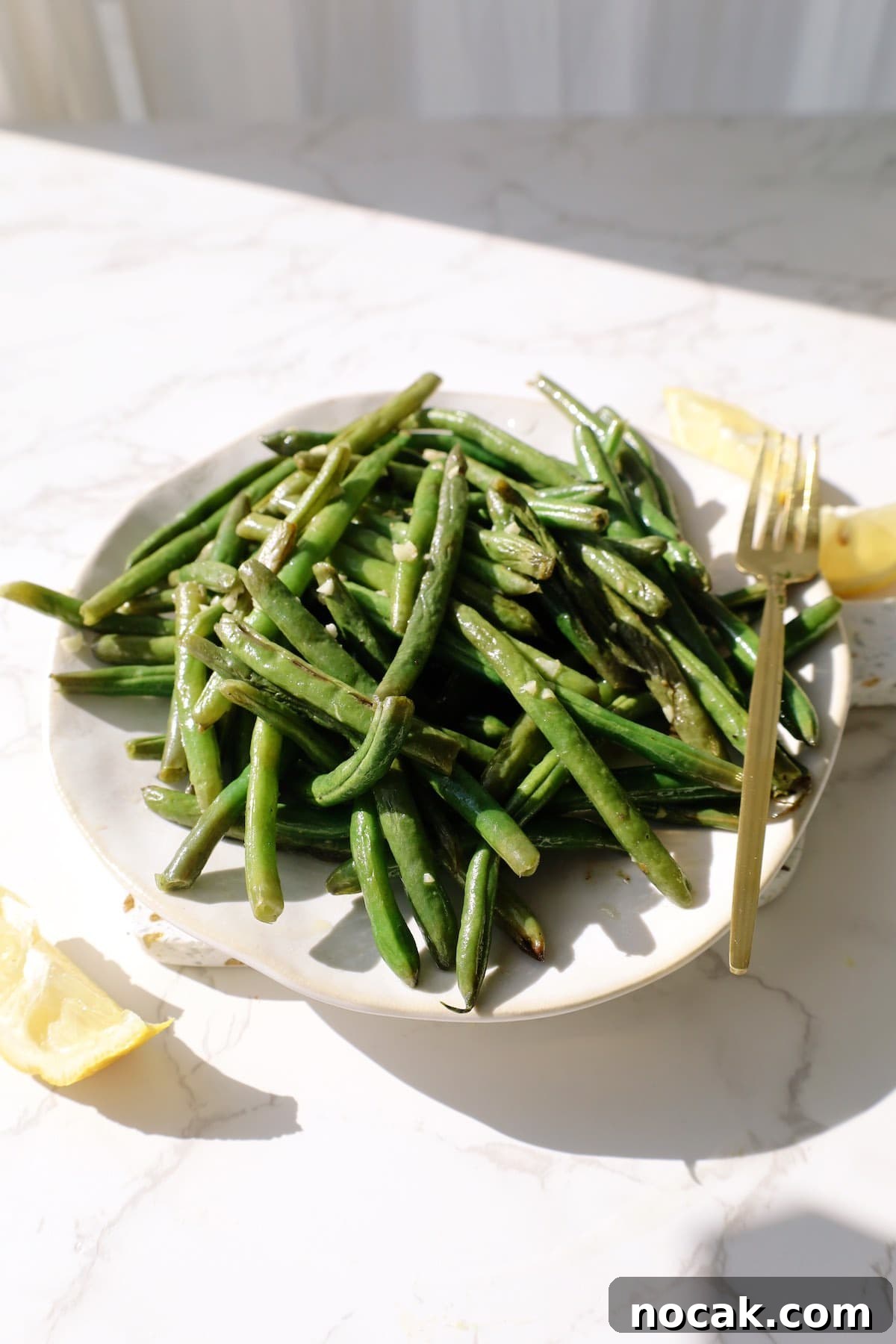 Garlic Butter Green Beans in the Air Fryer: Crispy & Sautéed 5 side view