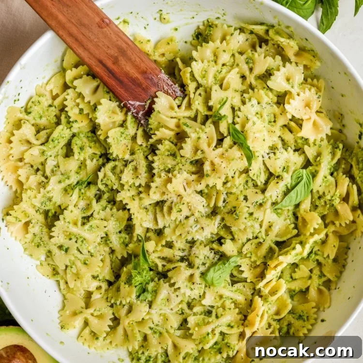 Creamy Avocado Pesto Pasta Recipe for Quick Weeknight Meals 9 img 14117 14