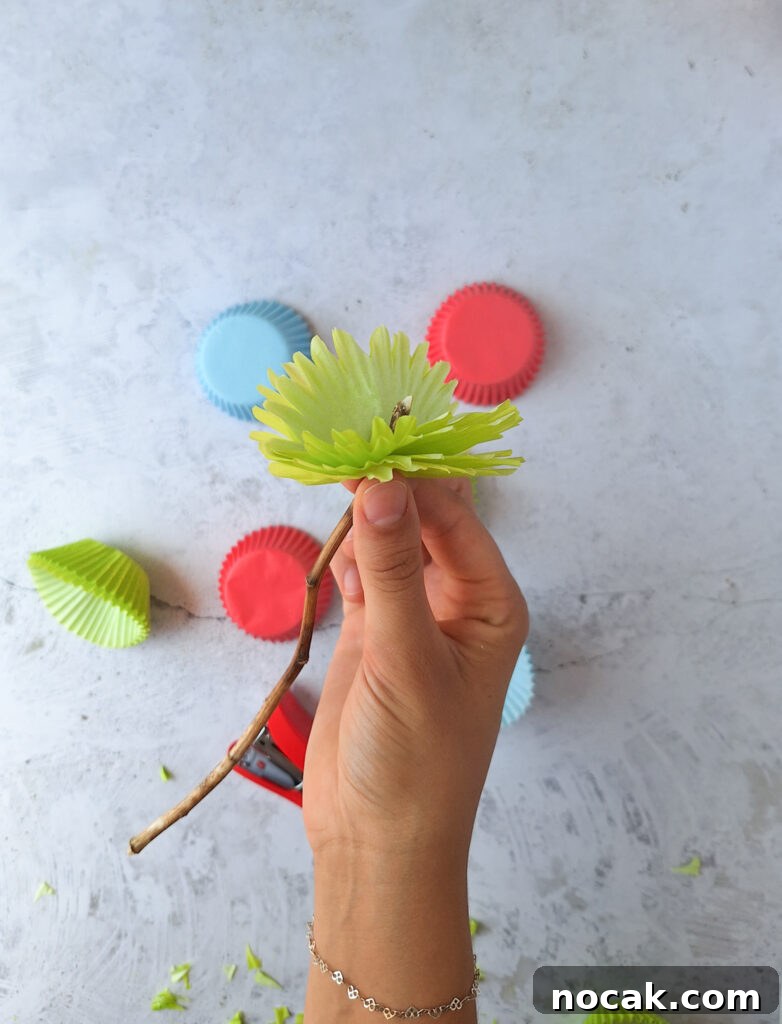 DIY Cupcake Liner Flowers: Step-by-Step Paper Flower Craft Tutorial 8 img 148723 7
