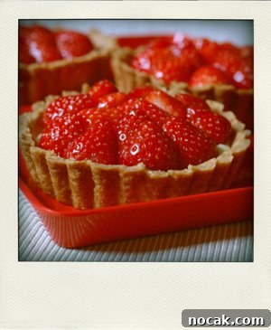 Not a Piece of Cake: When Things Get Really Tough 2 Tartelettes aux fraises