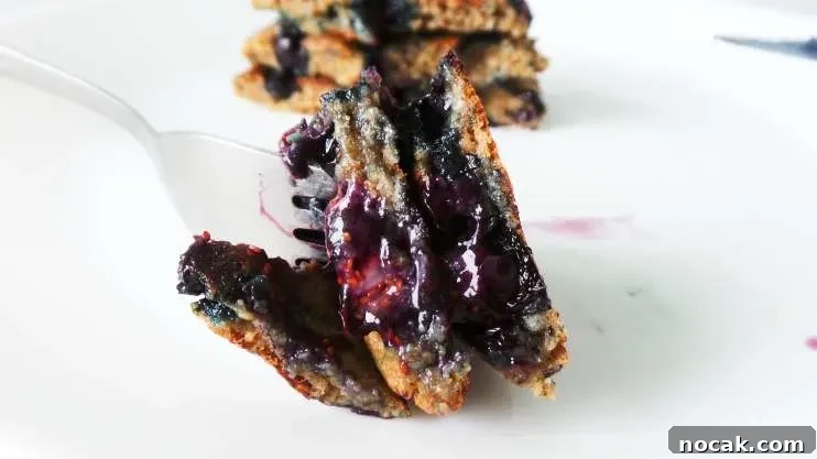 Blueberry Banana Oatmeal Pancakes Recipe for Fluffy Breakfast 5 Blueberry Banana Oatmeal Pancakes - healthy and easy pancake recipe that you can make with oats and without flour! High-fiber, nourishing and really yummy! | Clean eating breakfast recipe