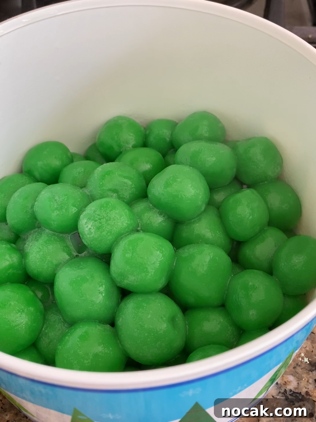 Pandan Glutinous Rice Balls (Bilo-Bilo): Authentic Filipino Recipe 11 Finished pandan glutinous rice balls