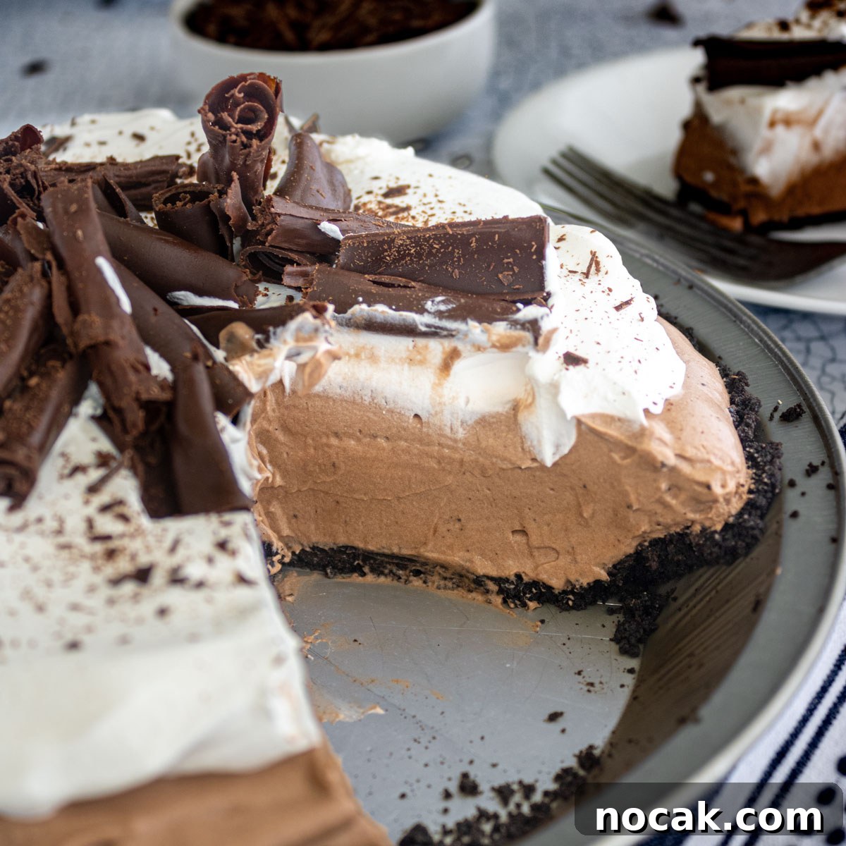 How to Meal Prep Your Thanksgiving Dinner 17 chocolate pudding pie on a counter.